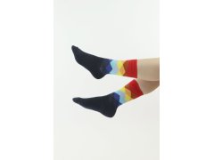Elegantní ponožky Cube černo-červené