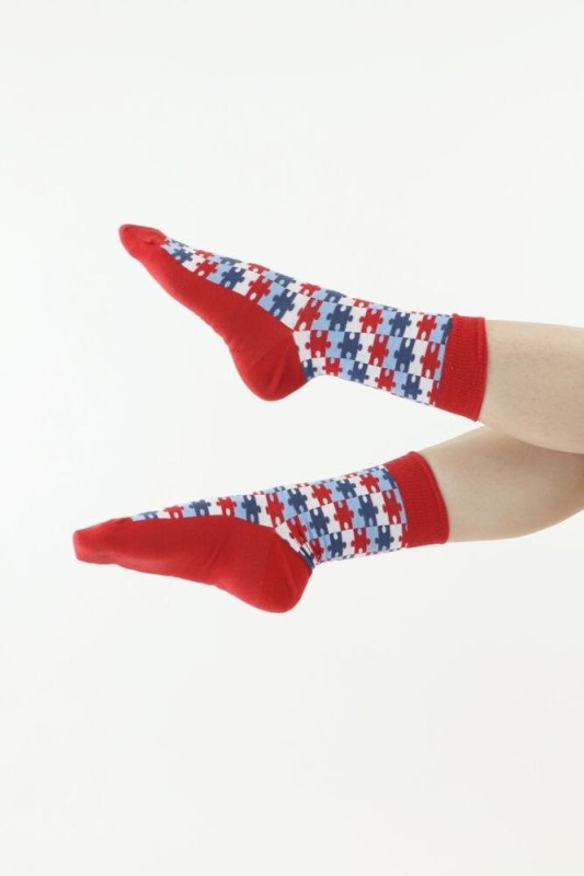 Veselé ponožky 76 červené puzzle - Dámské oblečení doplňky ponožky