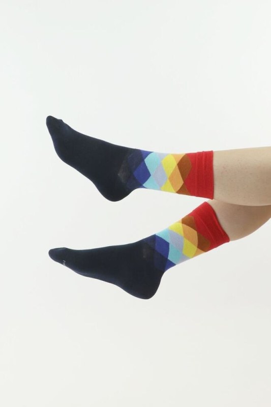 Elegantní ponožky Cube černo-červené - Dámské oblečení doplňky ponožky