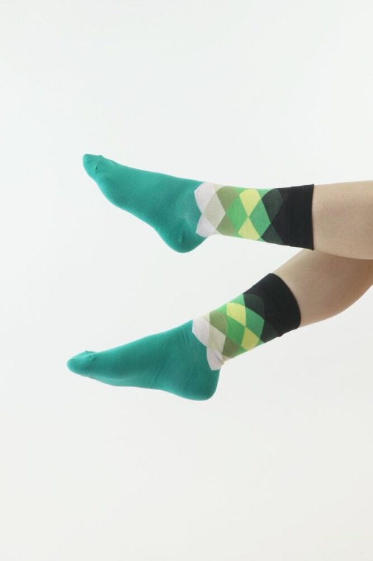 Ponožky Cube zelené s černým lemem - Dámské oblečení doplňky ponožky