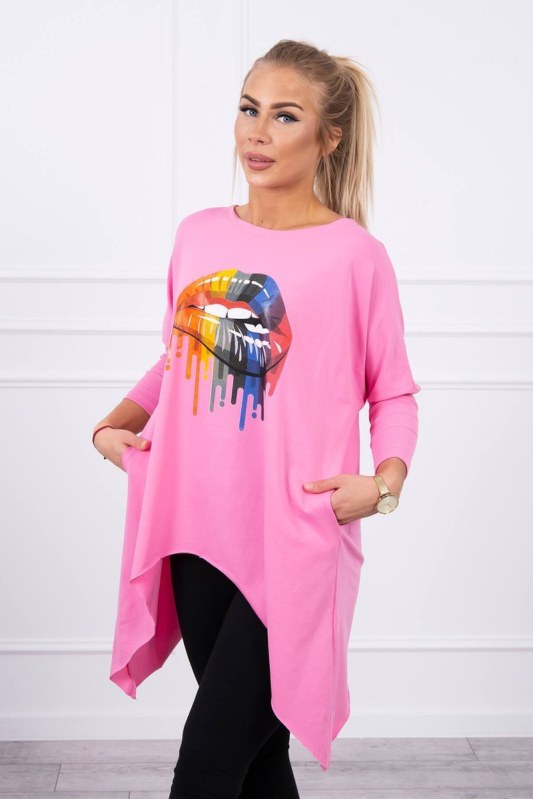 Oversize halenka s potiskem duhových rtů světle růžová - Dámské oblečení košile a halenky
