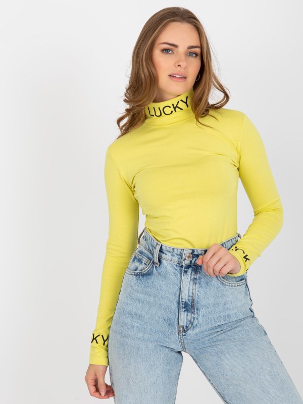 Světle žlutá bavlněná roláková halenka Yarina slim fit - Dámské oblečení košile a halenky
