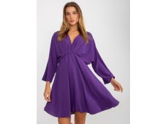 Tmavě fialové vzdušné šaty s výstřihem od Zayna