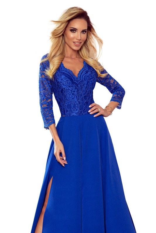 Elegantní dlouhé šaty s krajkovým výstřihem Numoco AMBER - modré - Dámské oblečení šaty