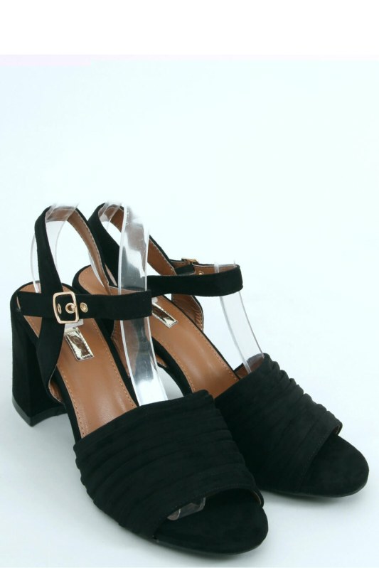 Sandály na podpatku model 167469 Inello - Dámské boty sandály
