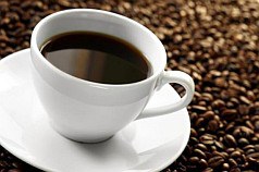 šálek kávy, pití kafe