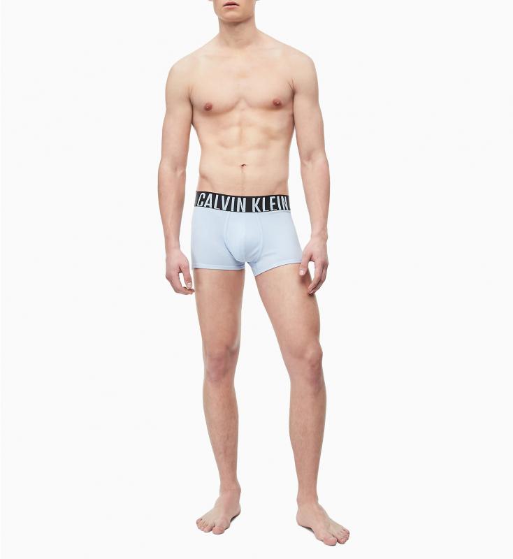 Boxerky NB1042A-8ZW světlemodrá - Calvin Klein - Pánské oblečení spodní prádlo boxerky
