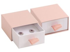JK Box Pudrově růžová dárková krabička na soupravu šperků DE-4/A5/A1