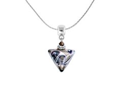 Lampglas Unikátní náhrdelník Cleopatra`s Dream Triangle s perlou Lampglas NTA13
