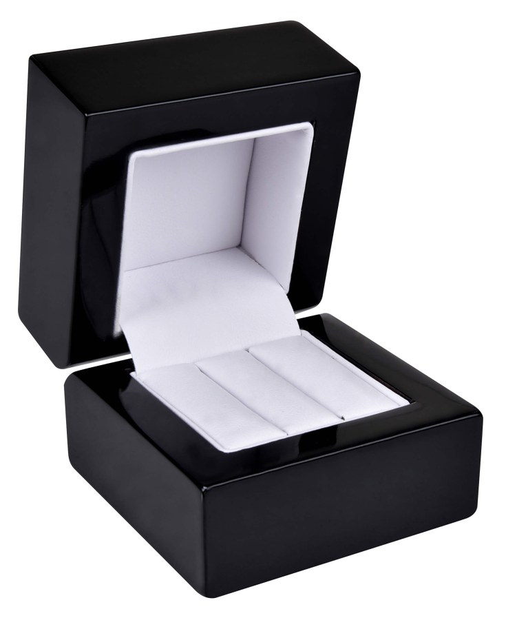 JK Box Dřevěná krabička na náušnice nebo snubní prsteny BB-2/NA/A25 - Dárkové krabičky na šperky Krabičky na snubní prsteny