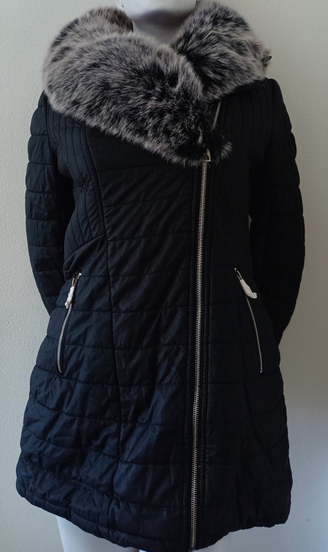 Dámská zimní bunda s&nbsp;kožíškem LD-5520 černá - Goodlooking