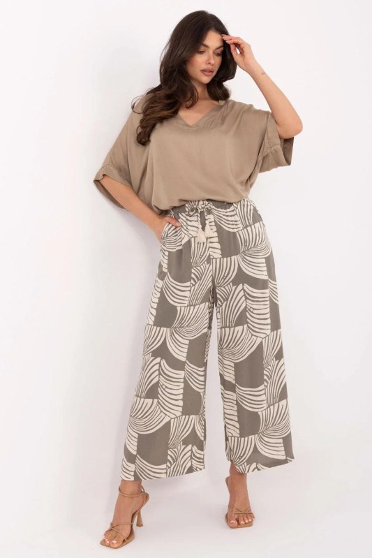 Dámské kalhoty model 215119 Sublevel - Dámské oblečení Ženy kalhoty