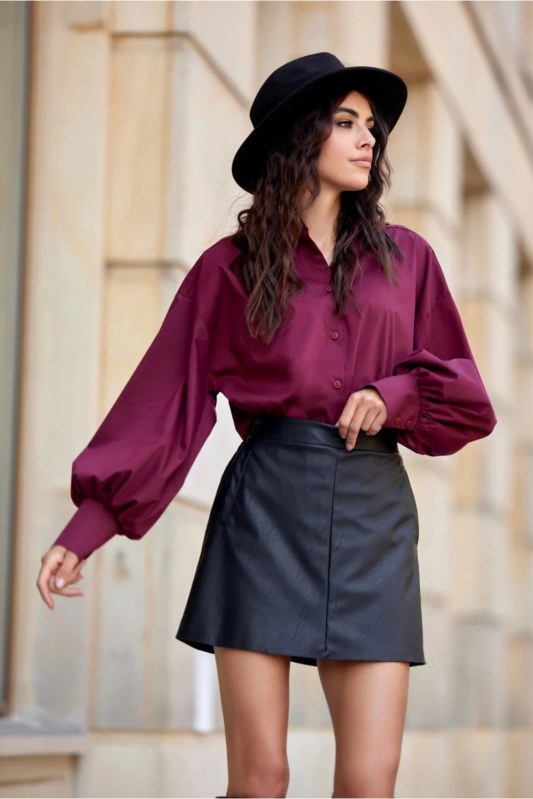 Krátká koženková sukně SPO0052 černá - Roco Fashion