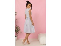 311-20 LILA Plisované šaty s&nbsp;krátkými rukávy a&nbsp;páskem - ŠEDÉ 5