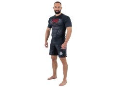 Kompresní tričko „Snake“ Rashguard je vyrobeno z materiálu DBX MORE DRY M 3