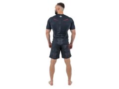 Kompresní tričko „Snake“ Rashguard je vyrobeno z materiálu DBX MORE DRY M 4