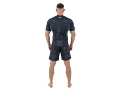 Kompresní tričko „Snake“ Rashguard je vyrobeno z materiálu DBX MORE DRY M 6