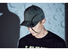 Flexfit 110M/110BM 6 panelová síťovaná kšiltovka 55.110M dark grey 1