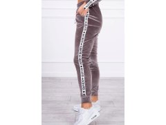 Velurová souprava s nápisem Queen grey 8