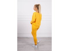 Souprava s oversize halenkou hořčicové barvy 2