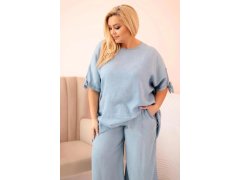 Dámská souprava Plus Size z&nbsp;tencelu, halenka s&nbsp;vázáním a&nbsp;široké kalhoty světlý džínový 2