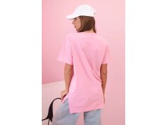 Dámské oversize bavlněné tričko srdcem a&nbsp;třásněmi světle růžová 1