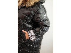 Dámská bunda Plus Size s kapucí a kožešinou černá 4