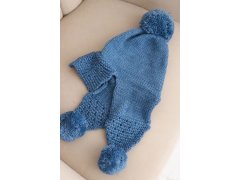 Dámská zimní čepice s vlnou, s kšiltem a bambulemi K475 jeansová 2