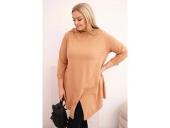 Dámská bavlněná blůza Plus Size asymetrická s ohrnutým rukávem jasně camelová 1