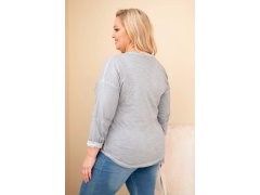 Dámská blůza Plus Size s&nbsp;potiskem a&nbsp;delším zadním dílem šedá 2