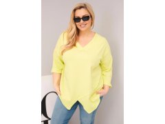 Dámská bavlněná blůza Plus Size s&nbsp;hlubokým V výstřihem a&nbsp;asymetrickým spodním lemem žlutá neon 1