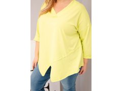 Dámská bavlněná blůza Plus Size s&nbsp;hlubokým V výstřihem a&nbsp;asymetrickým spodním lemem žlutá neon 3