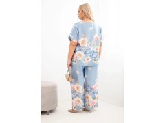 Dámský komplet Plus Size s halenkou a kalhotami s květinovým vzorem a širokými nohavicemi modrý 2