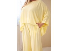 Dámský komplet Plus Size z viskózy se širokými kalhotami a halenkou žlutý 3