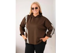 Dámská plus size viskózová mikina s&nbsp;kapucí a&nbsp;ozdobnými pásky hnědá 1