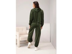 Dámský semišový komplet z viskózy s mikinou na zip a jogger kalhotami khaki 3