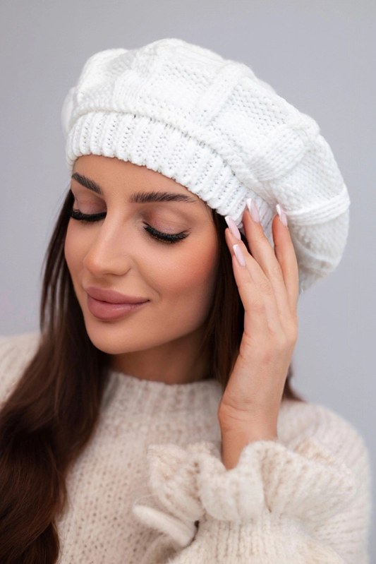 Dámská zimní vlněná čepice beret K414 bílá