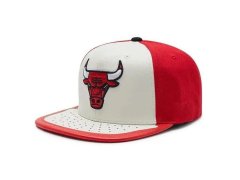 Mitchell & Ness NBA Day One Snapback Bulls 6HSSMM19224-CBUWHRD