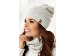 DÁMSKÁ ČEPICE 42-643