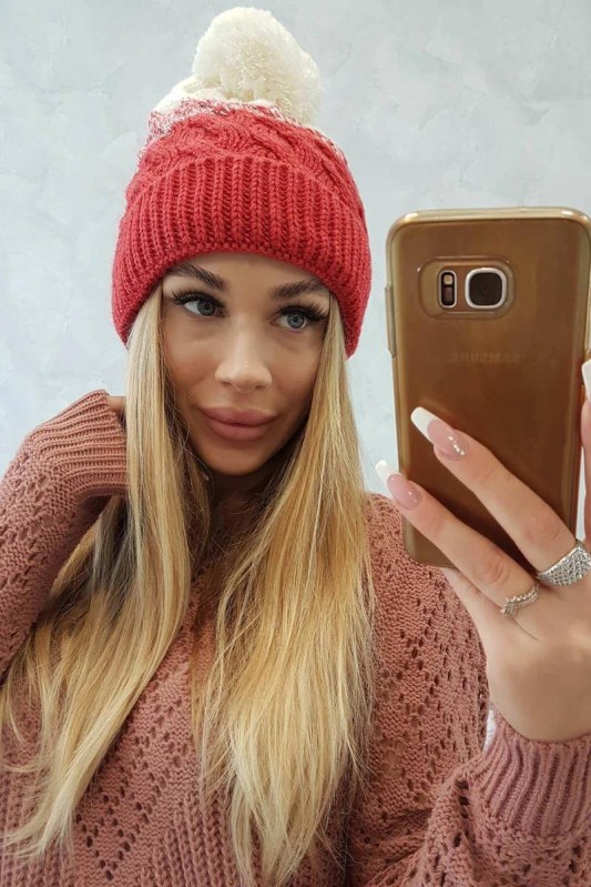 Fleecová čepice Ilona K218 malpberry+ecru - Dámské oblečení doplňky čepice, rukavice a&nbsp;šály