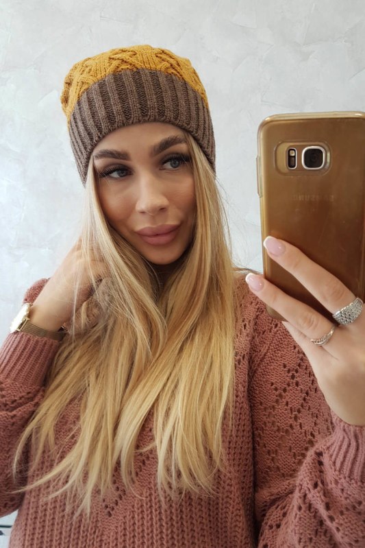 Fleecová čepice Bibiana K264 mocca+mustard Fleecová čepice Bibiana K264 mocca+mustard - Dámské oblečení doplňky čepice, rukavice a šály