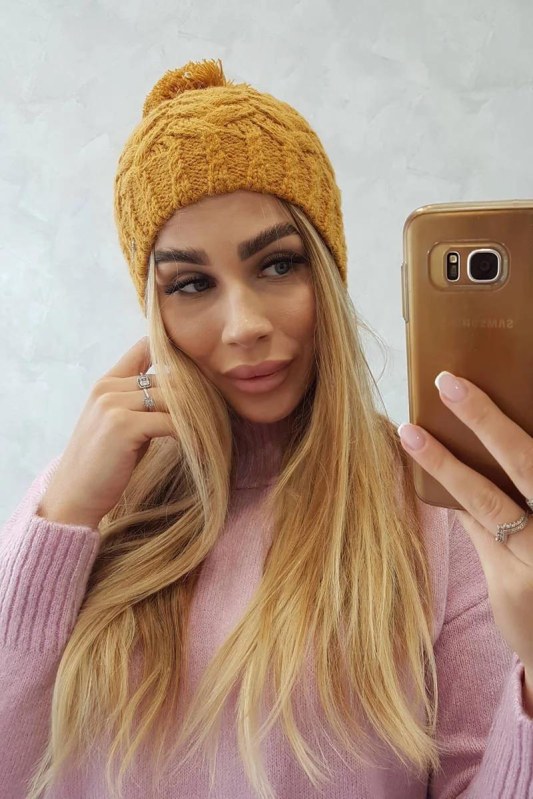 Fleecová čepice Waleria K307 hořčicová - Dámské oblečení doplňky čepice, rukavice a&nbsp;šály