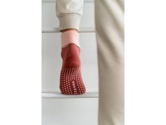 Dámské ponožky s protiskluzovou úpravou ABS 126