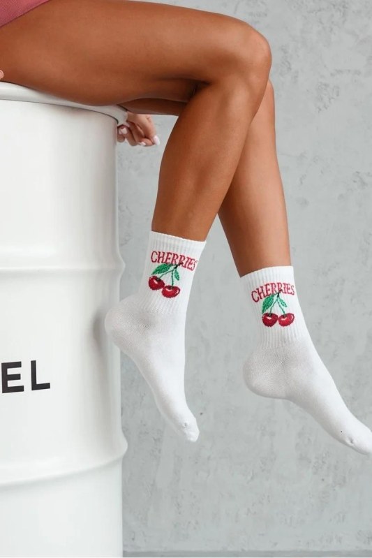 DÁMSKÉ PONOŽKY TŘEŠNĚ 0200.163 - Dámské oblečení doplňky ponožky