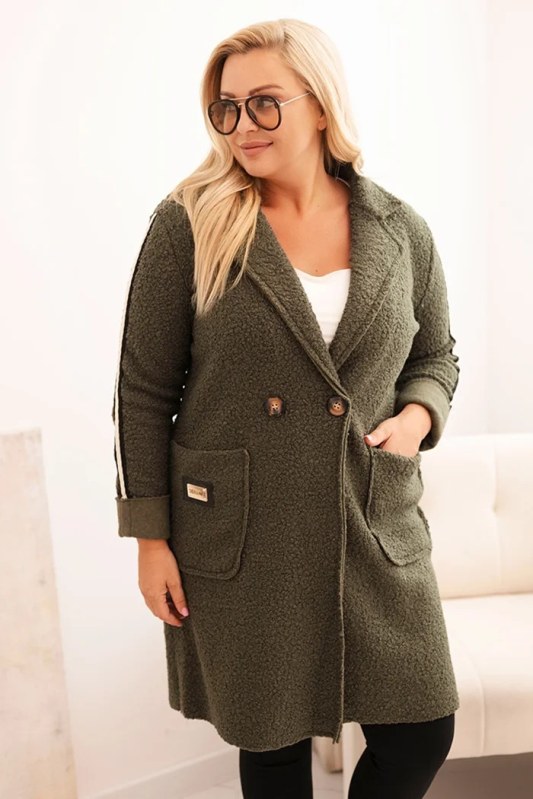 Dámský kabát Plus Size z&nbsp;umělého beránka s&nbsp;kapsami khaki - Dámské oblečení kabáty
