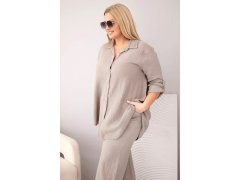 Dámský mušelínový komplet Plus Size s&nbsp;košilí zapínanou na knoflíky a&nbsp;kalhotami se širokými nohavicemi fango