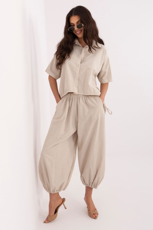 Manšestrové kalhoty s vysokým pasem model 226233 Italy Moda
