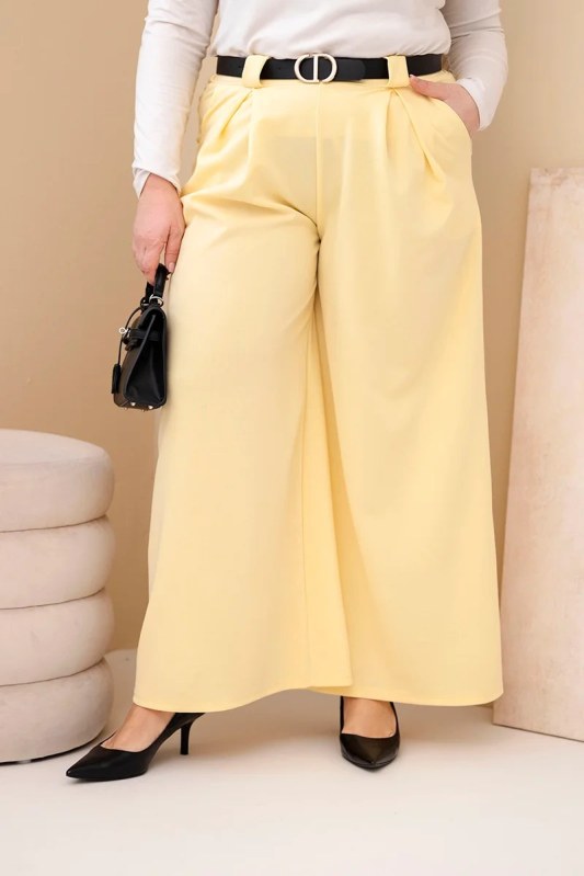 Dámské kalhoty Plus Size viskózové s&nbsp;širokou nohavicí a&nbsp;páskem žluté - Dámské oblečení kalhoty