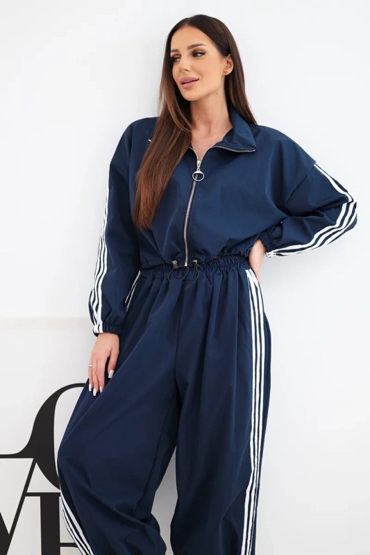 Dámský bavlněný komplet s&nbsp;oversized kalhotami a&nbsp;kontrastními lampasy modrý - Dámské oblečení kalhoty