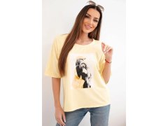 Dámská bavlněná oversize halenka s&nbsp;krátkým rukávem a&nbsp;módním potiskem žlutá